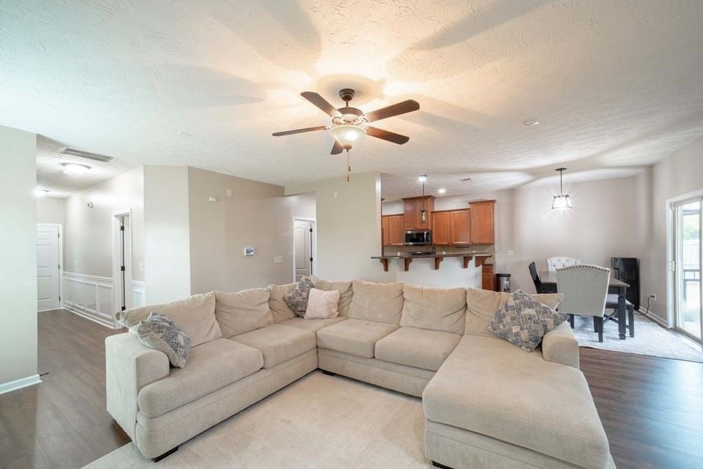 2 Brentview Dr - Photo 5 of 16