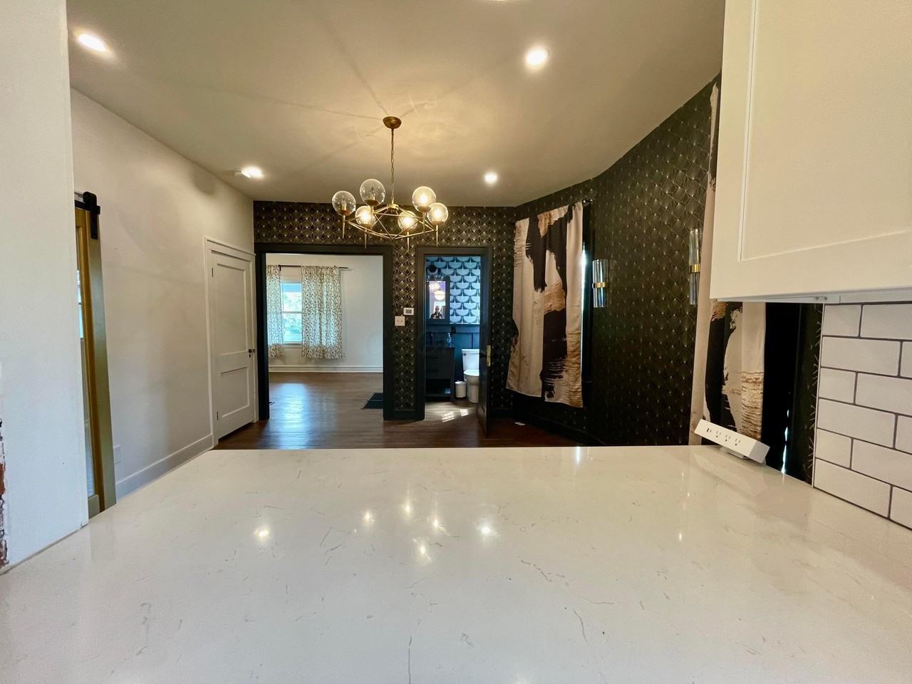 747 Malvern Ave - Photo 4 of 17