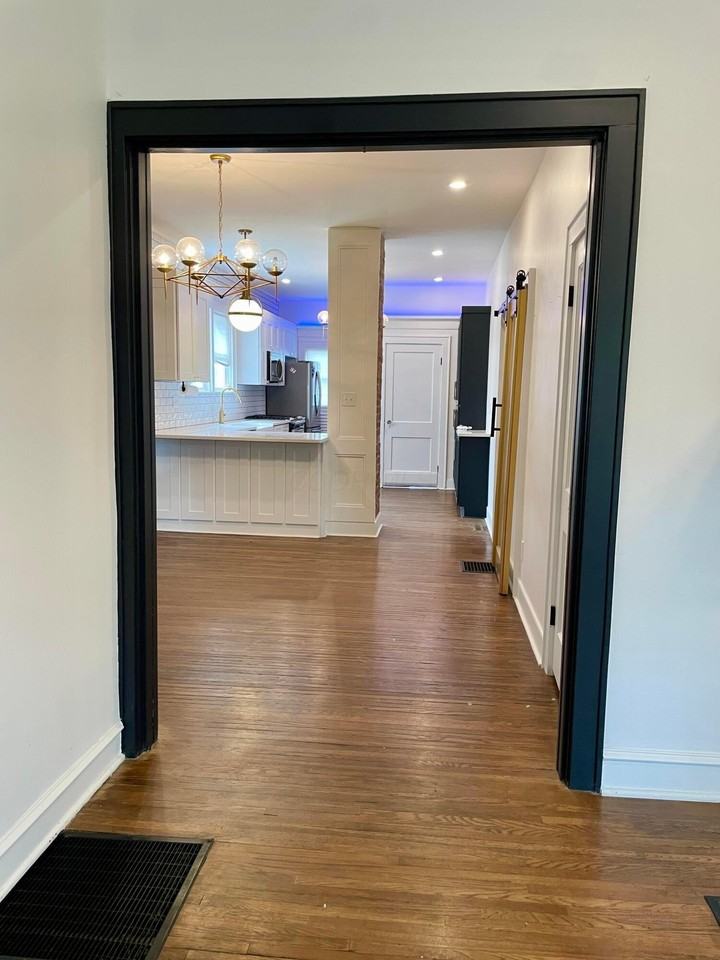 747 Malvern Ave - Photo 5 of 17