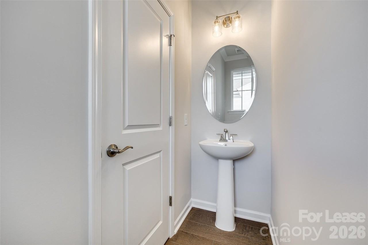 229 Brooks Springs Dr #34 - Photo 5 of 31