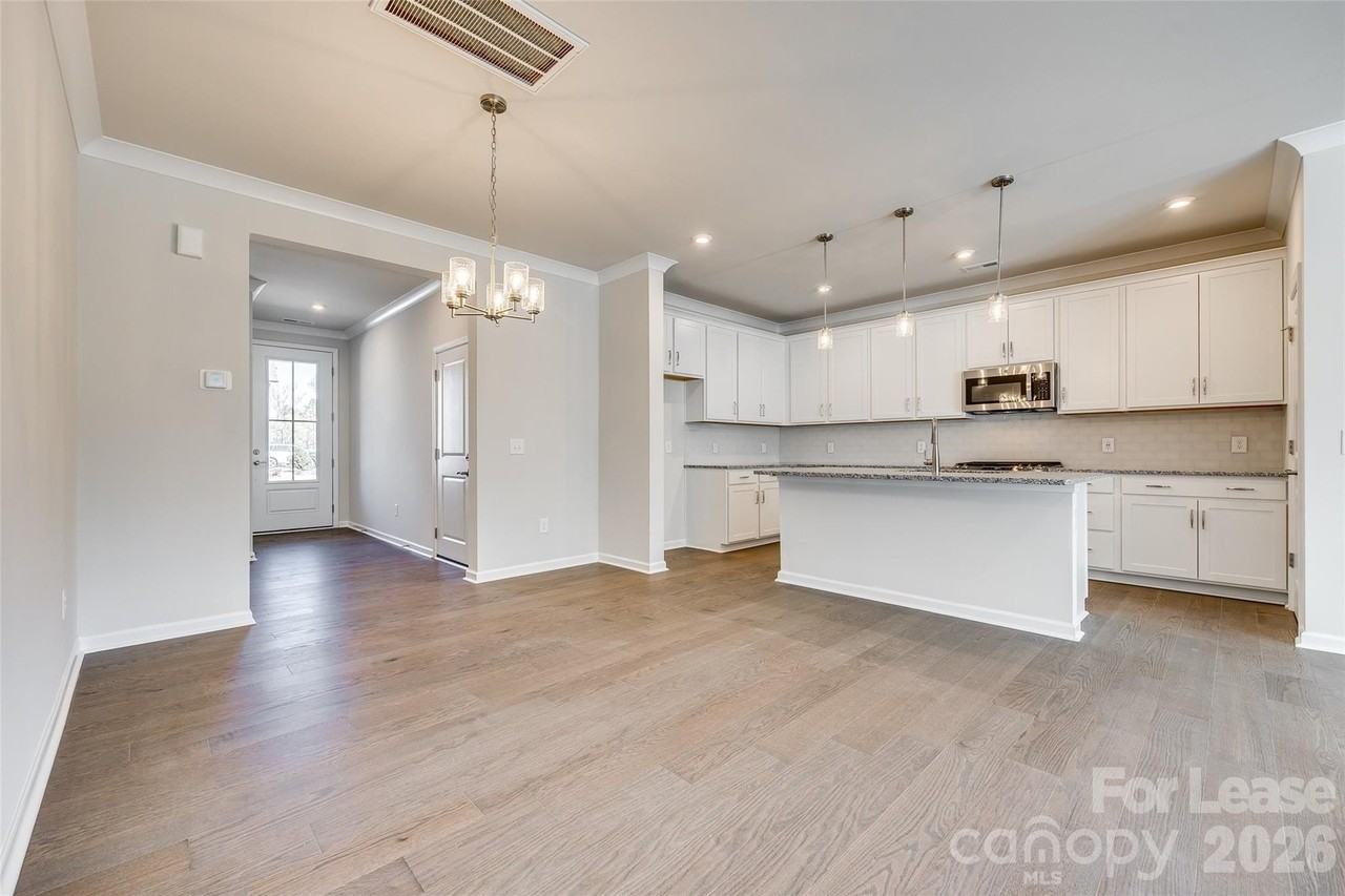 229 Brooks Springs Dr #34 - Photo 7 of 31