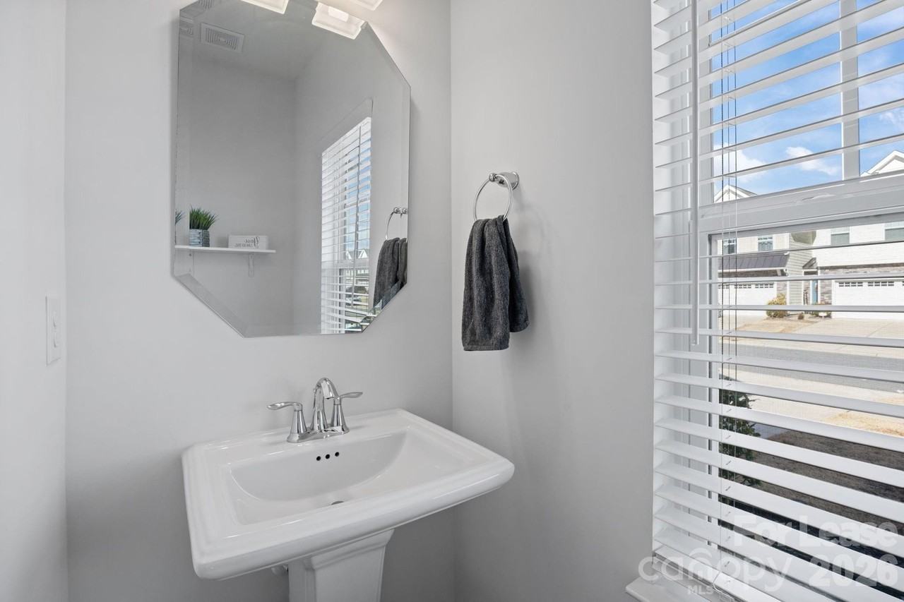 7471 Hartsfield Dr - Photo 7 of 15