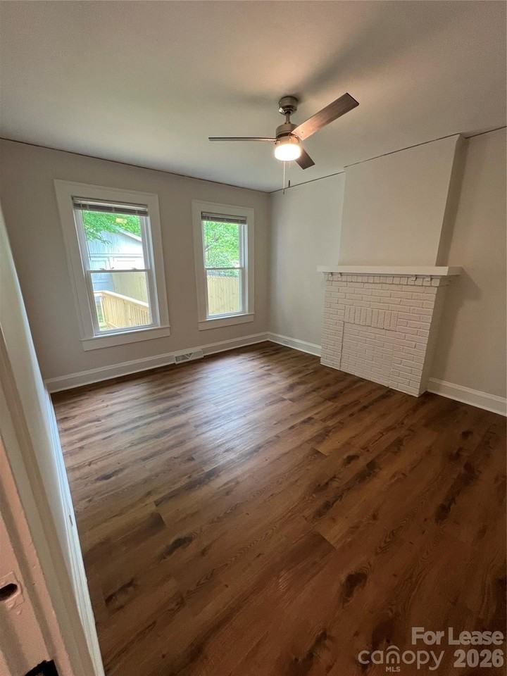117 N 6th St - Photo 2 of 7