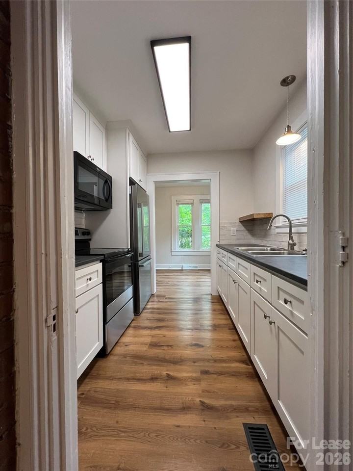 117 N 6th St - Photo 4 of 7