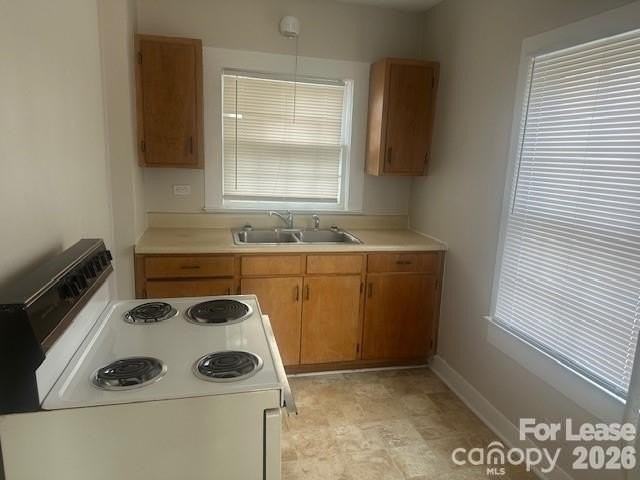 4911 Monroe Rd - Photo 5 of 15