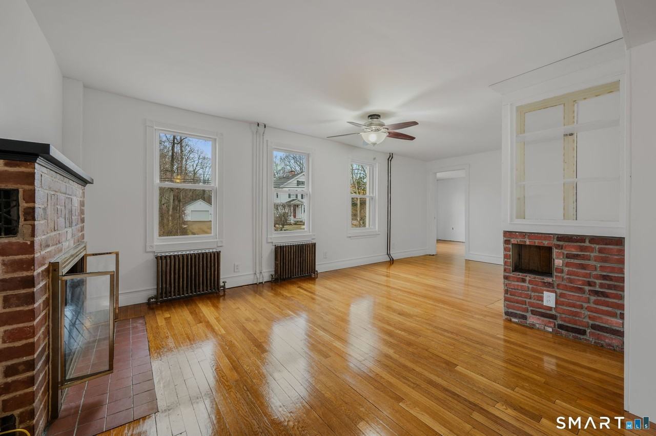 24 N Main St #1 - Photo 6 of 21