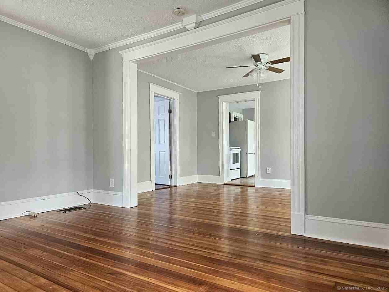 78 Harrison St - Photo 5 of 20