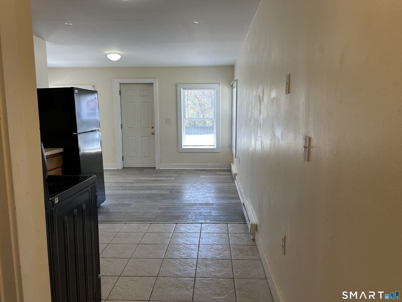 166 Norwich Ave #1stFL - Photo 2 of 11