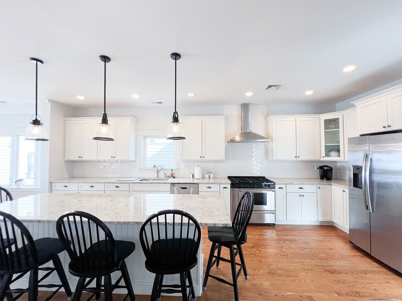 33 Melba St - Photo 5 of 35