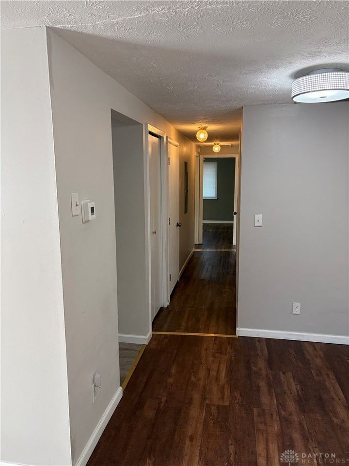 1670 Villa South Dr - Photo 5 of 13