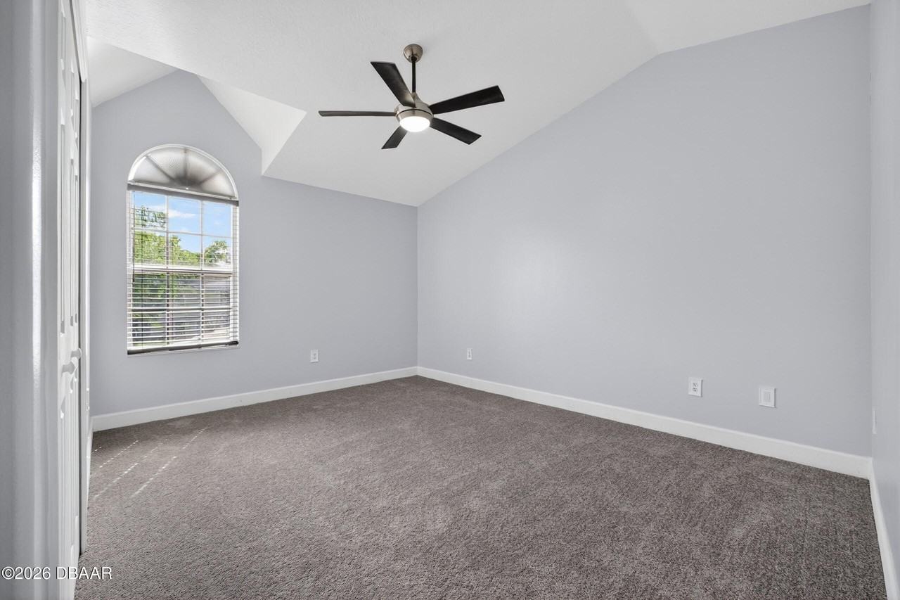 42 Golf Villa Dr - Photo 5 of 15