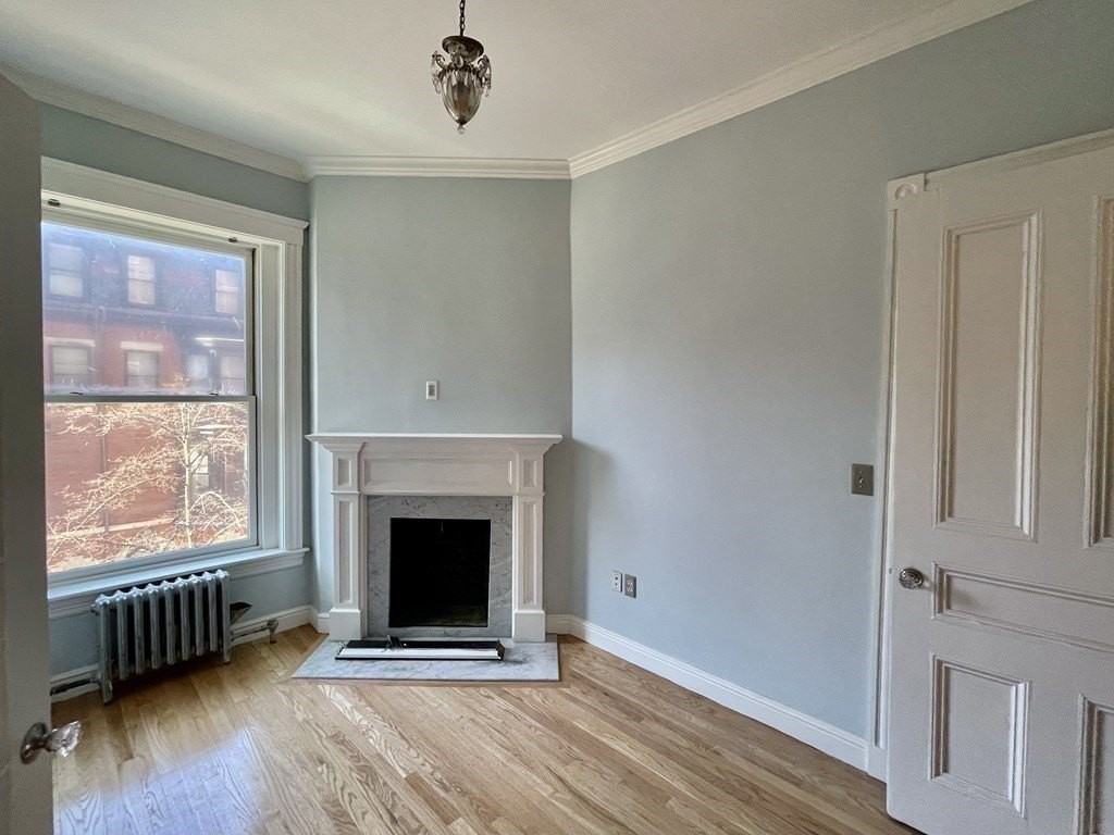 295 Beacon 32 - Photo 7 of 23