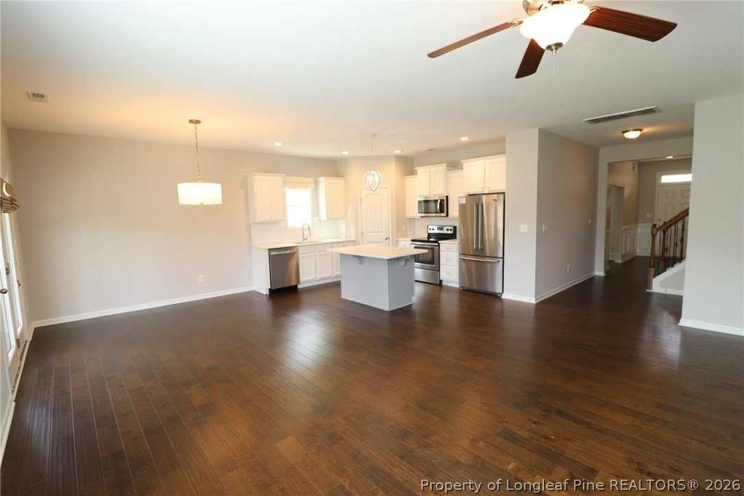 84 Fairview St - Photo 6 of 37