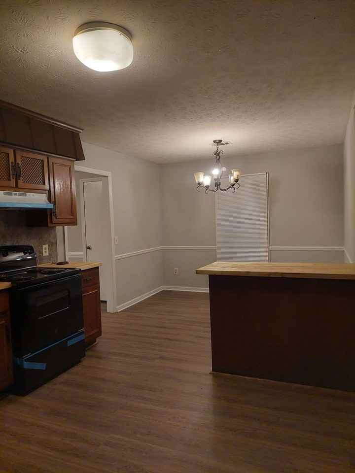 3062 Viking Dr - Photo 7 of 15