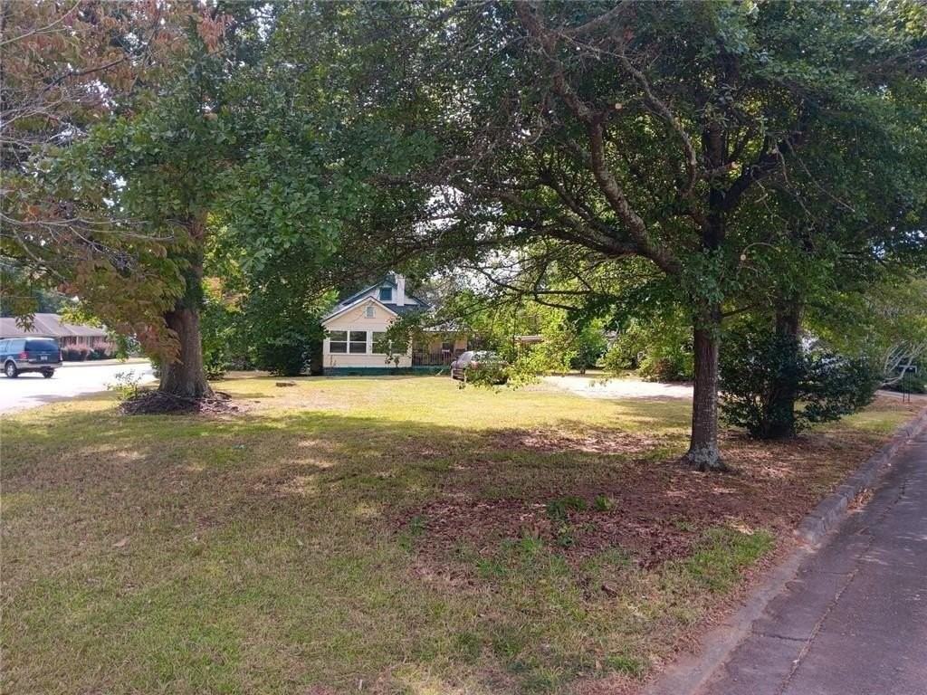 406 Brookwood Dr - Photo 4 of 7