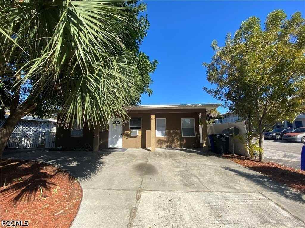 1935 Ricardo Ave - Photo 2 of 14