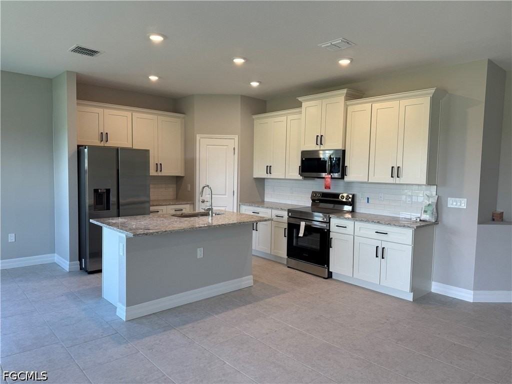 3105 66th St W - Photo 4 of 19