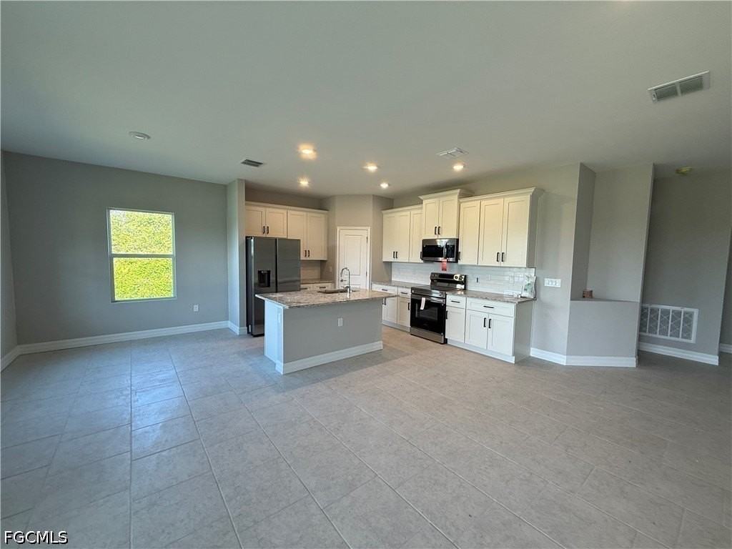 3105 66th St W - Photo 5 of 19