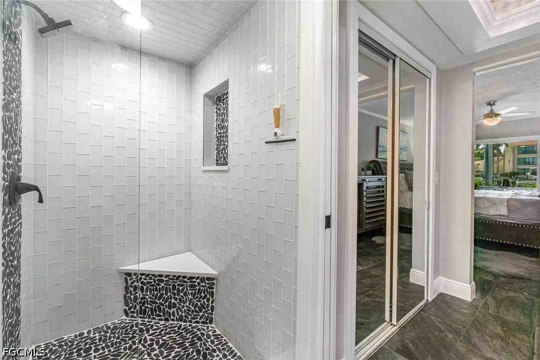 4001 Se 19th Pl #B1 - Photo 5 of 36