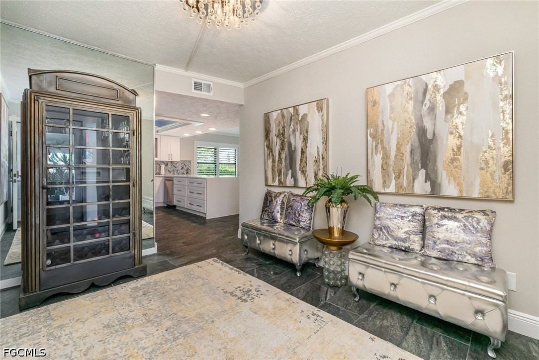 4001 Se 19th Pl #B1 - Photo 6 of 36