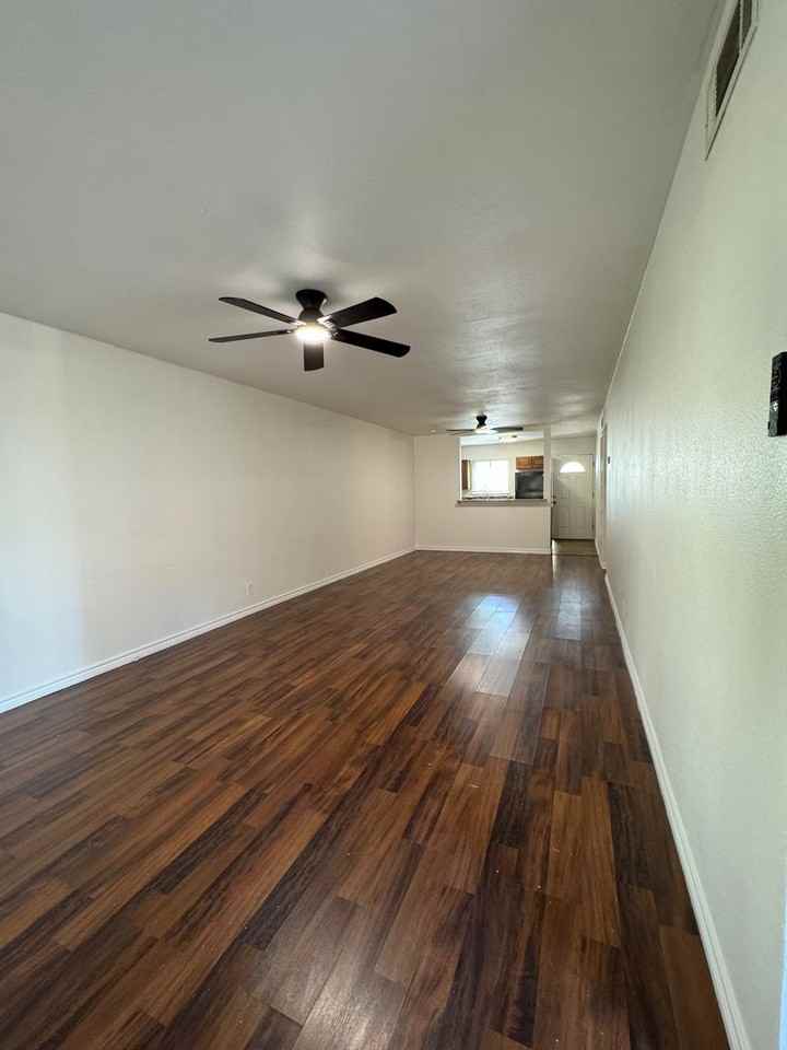 Sahara Suites Apartments - Photo 3 of 26