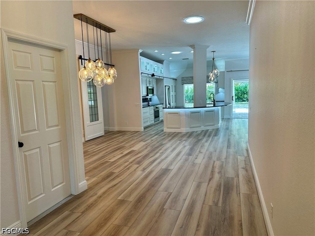 8798 Fawn Ridge Dr - Photo 2 of 33