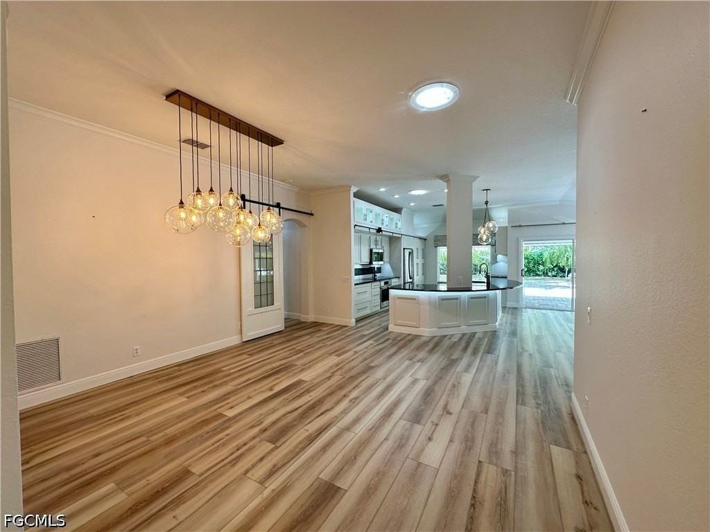 8798 Fawn Ridge Dr - Photo 3 of 33