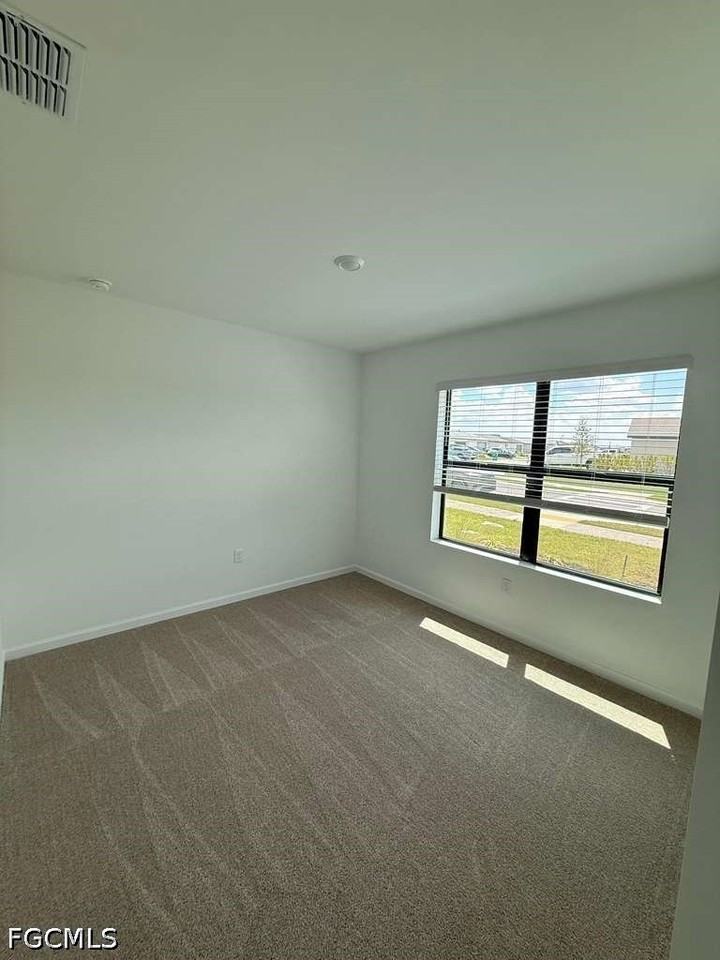 1179 Caloosa Creek Dr - Photo 3 of 18
