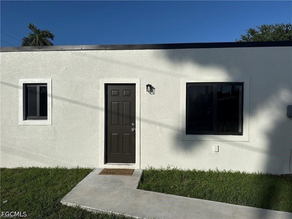 4523 Palm Beach Blvd #3