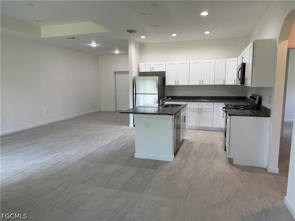 3404 67th St W - Photo 6 of 23