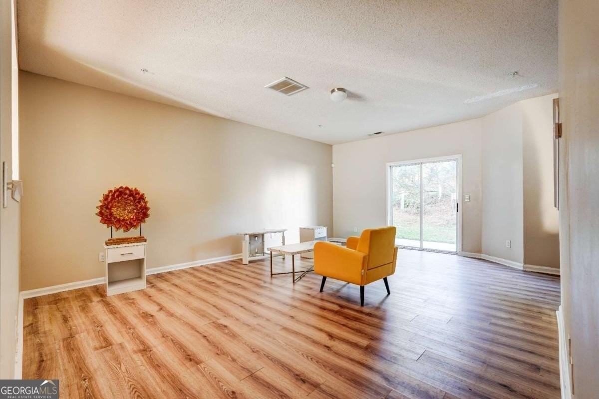 2837 Laurel Ridge Cir - Photo 4 of 19