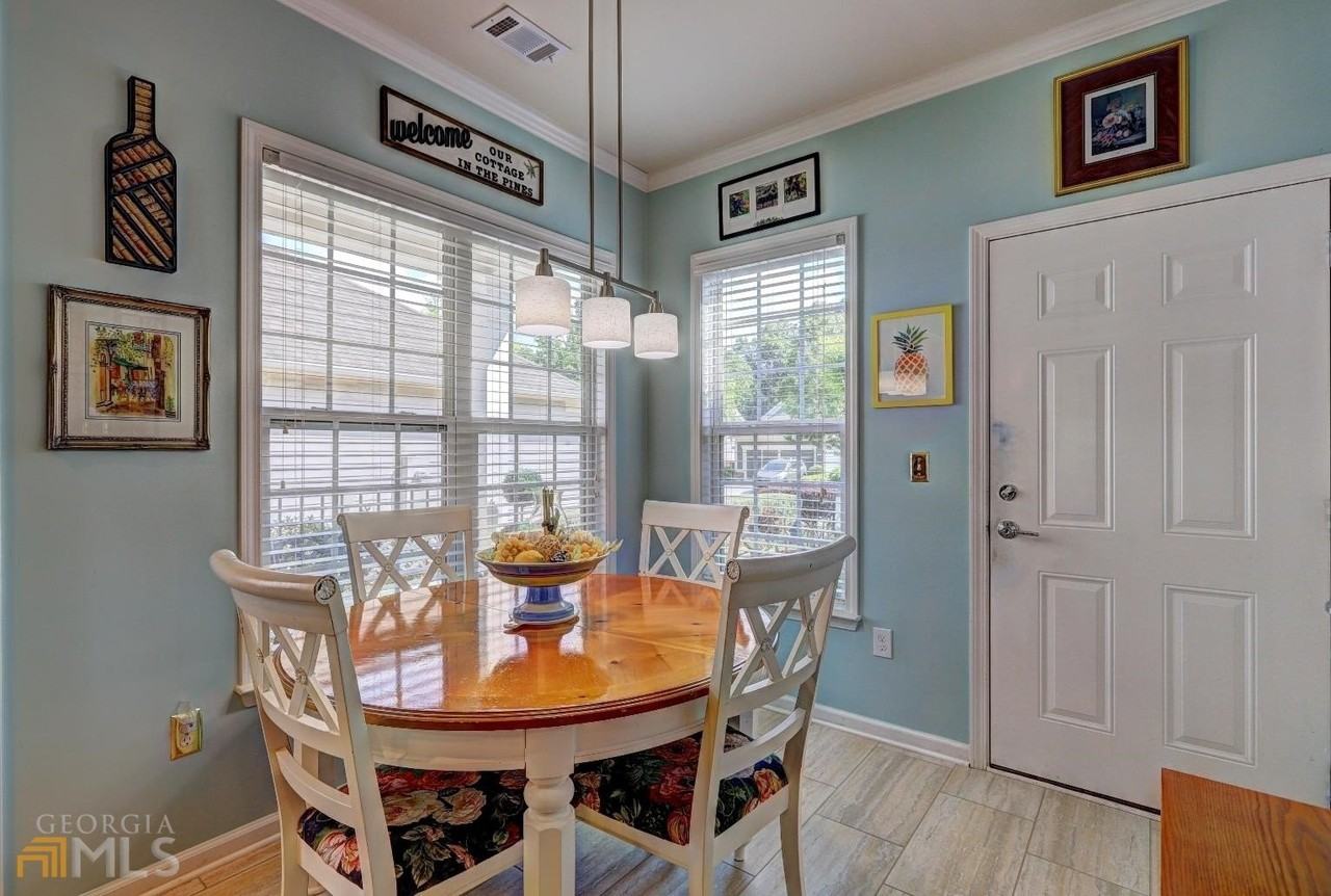 143 Begonia Ct - Photo 5 of 6