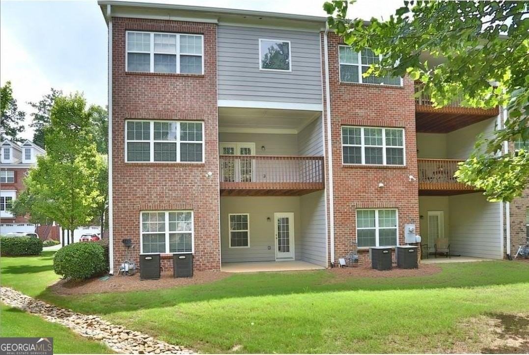 12820 Doe Dr - Photo 2 of 25