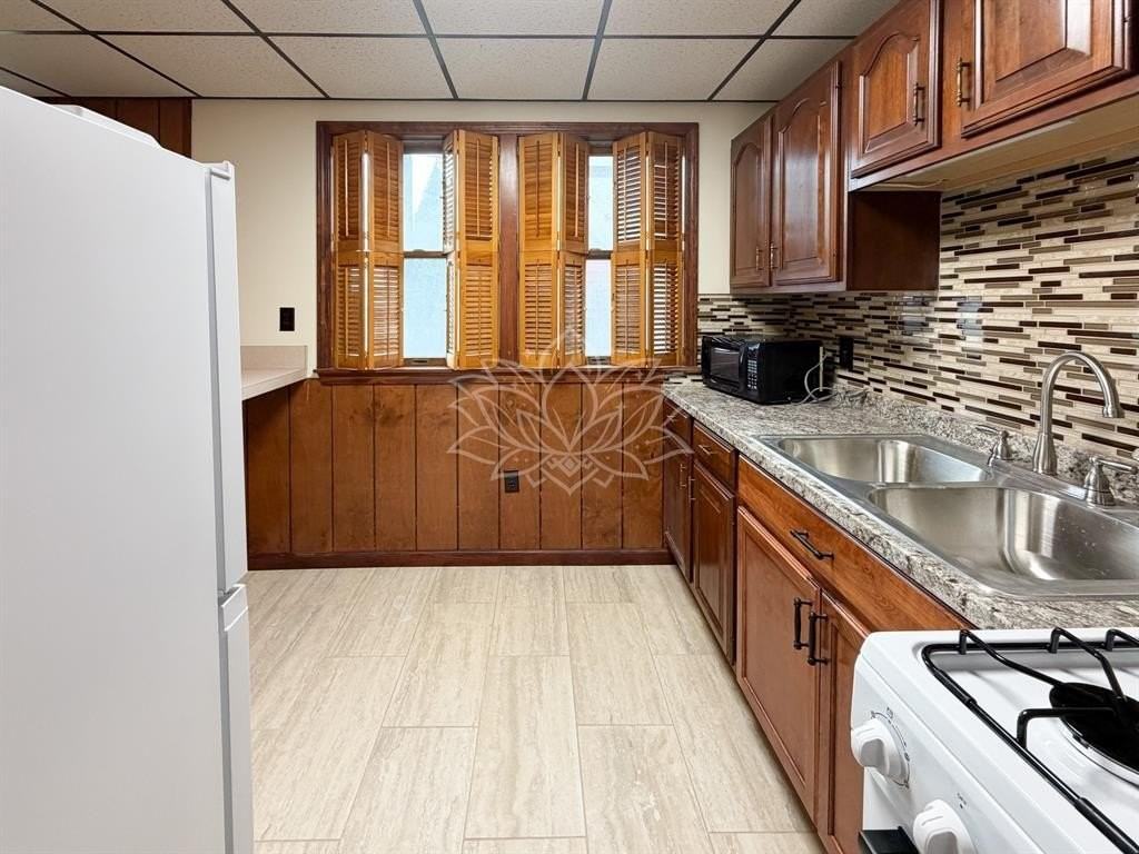 329 1/2 Main St #1 - Photo 6 of 7