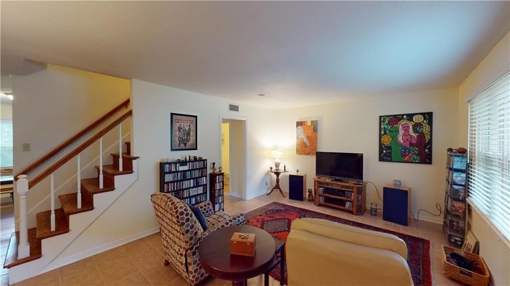 4355 Stein Ave #C - Photo 5 of 12