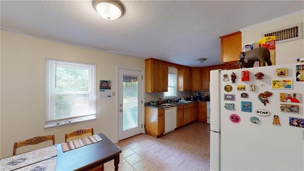 4355 Stein Ave #C - Photo 7 of 12