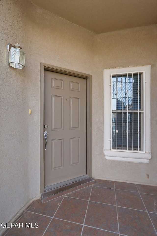 13020 Stonington Ln - Photo 5 of 40