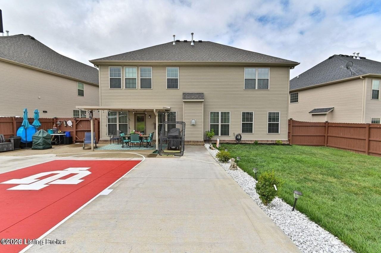 1917 Carabiner Way - Photo 4 of 22