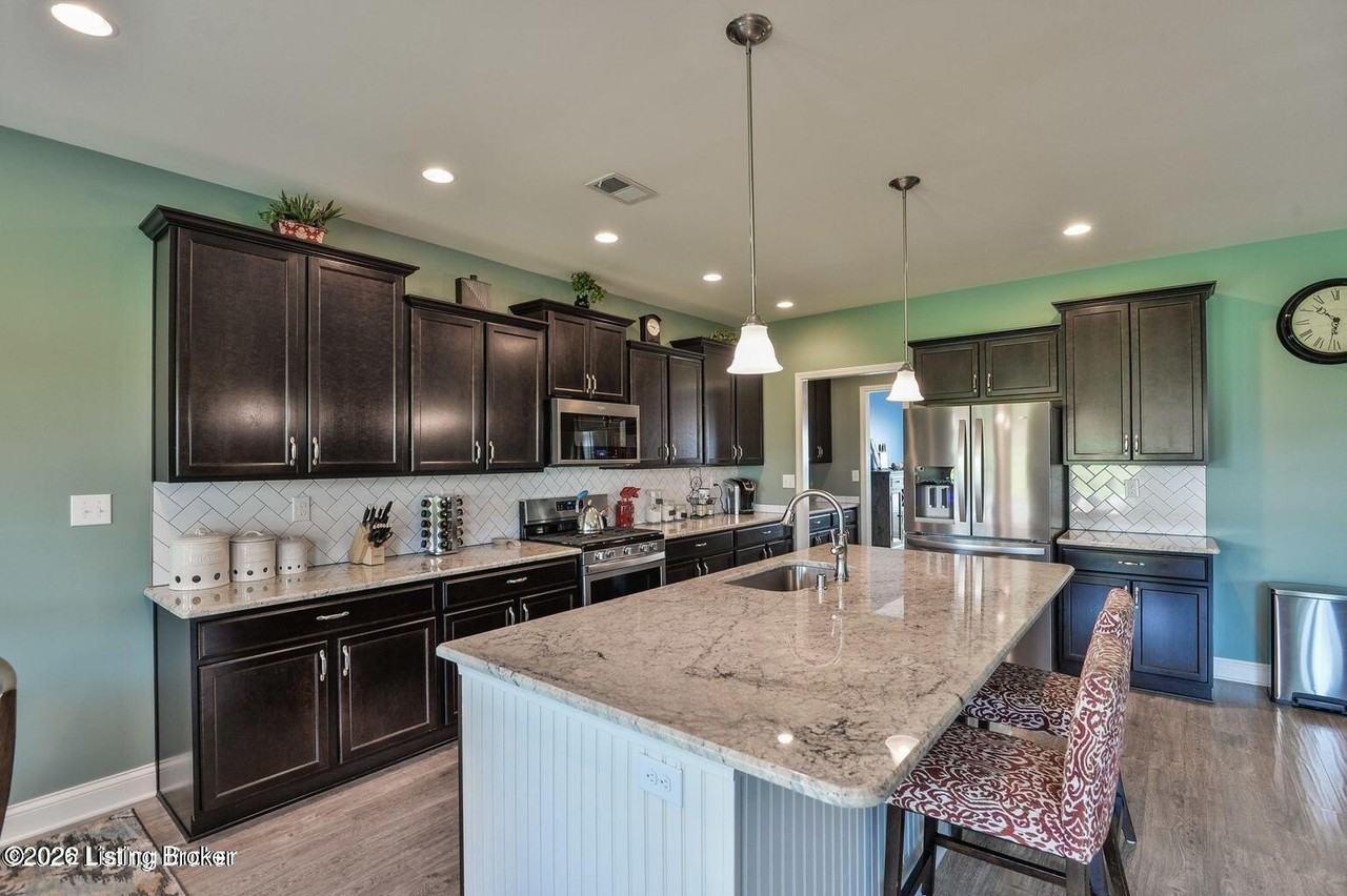 1917 Carabiner Way - Photo 6 of 22