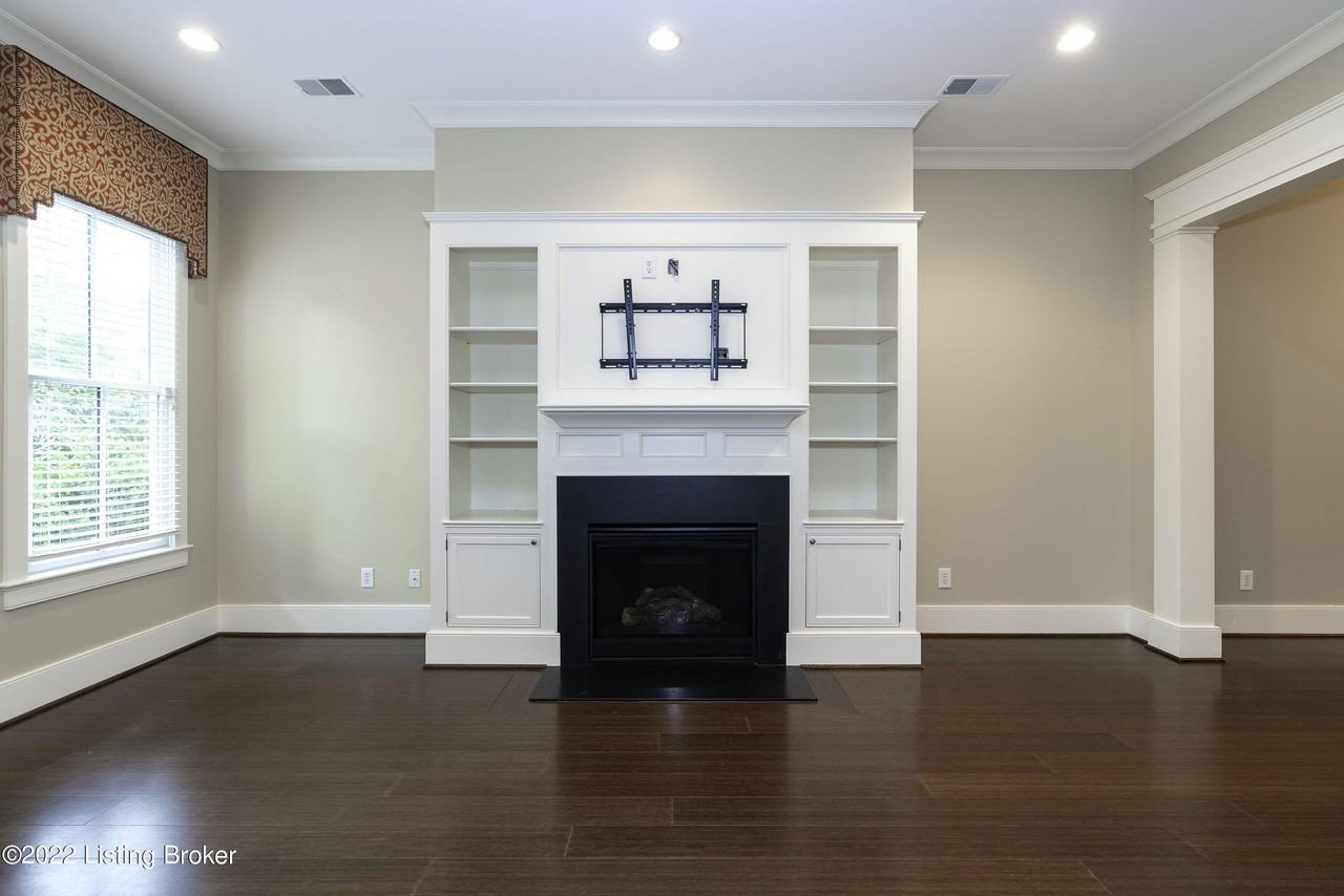 9317 Norton Commons Blvd - Photo 7 of 50