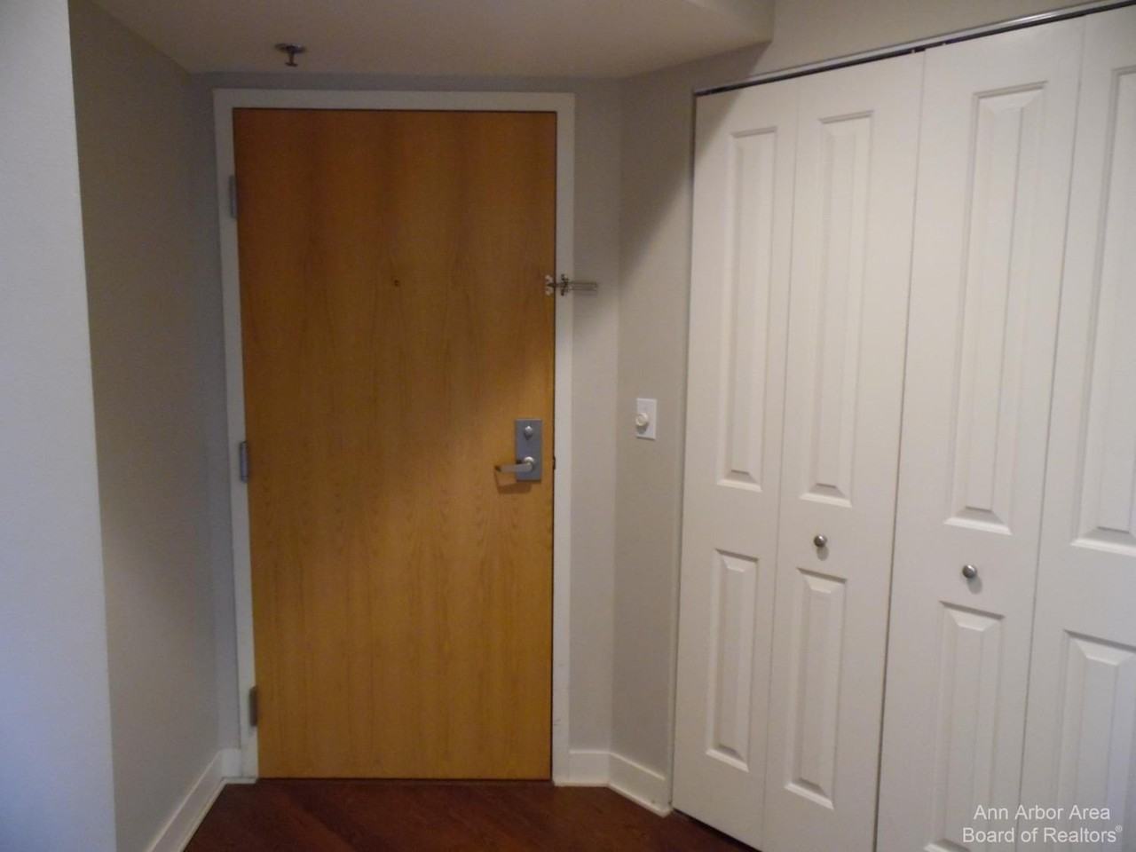 111 N Ashley St #901 - Photo 3 of 27