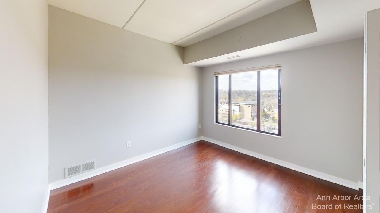 111 N Ashley St #901 - Photo 5 of 27