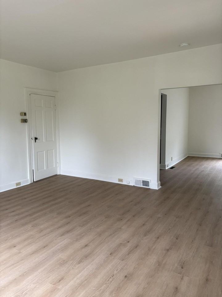 201 Oak St - Photo 5 of 21