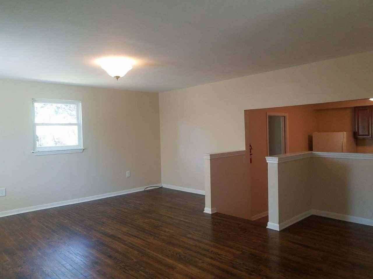 1420 Gattegno St - Photo 3 of 10