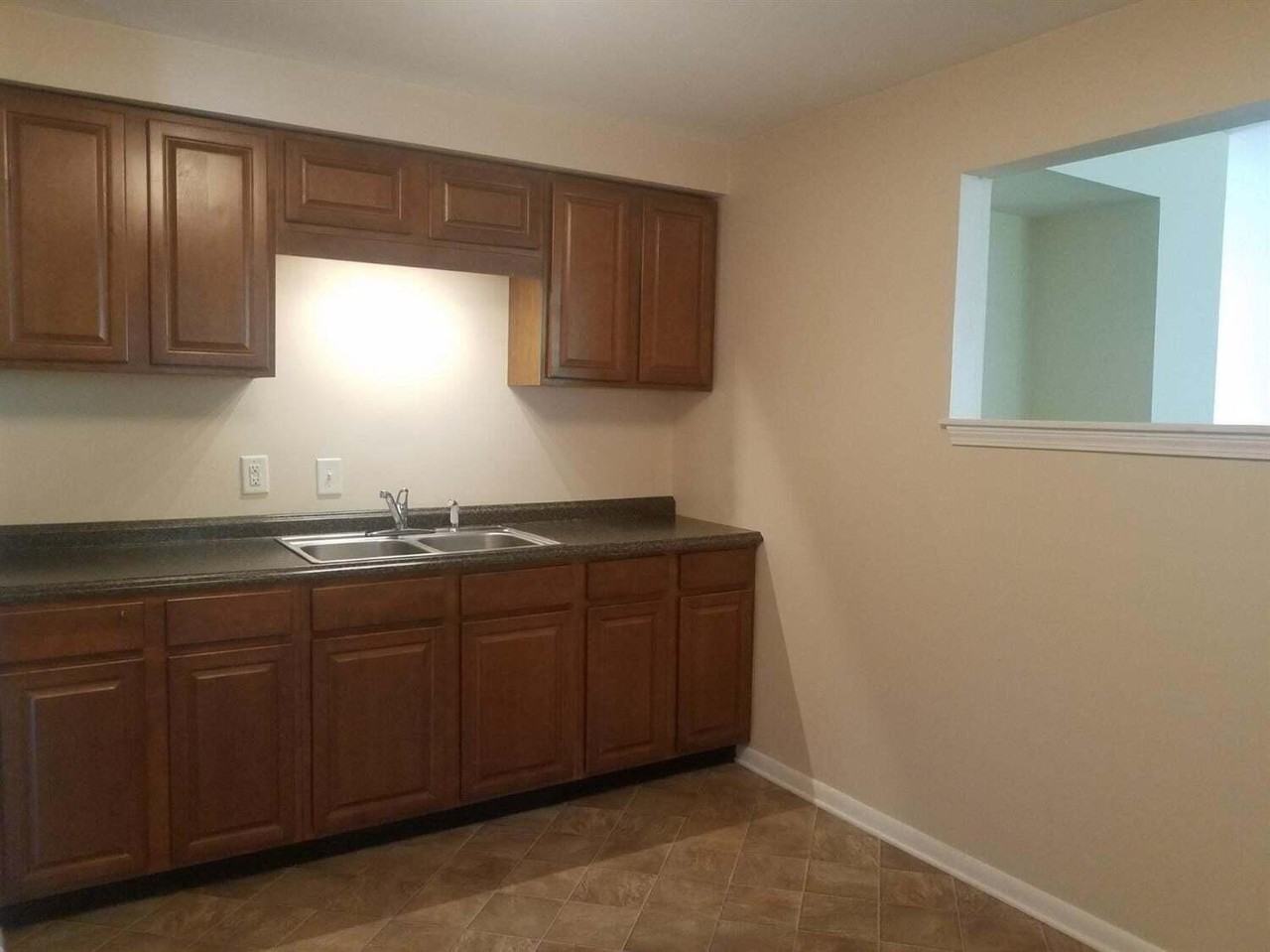 1420 Gattegno St - Photo 5 of 10