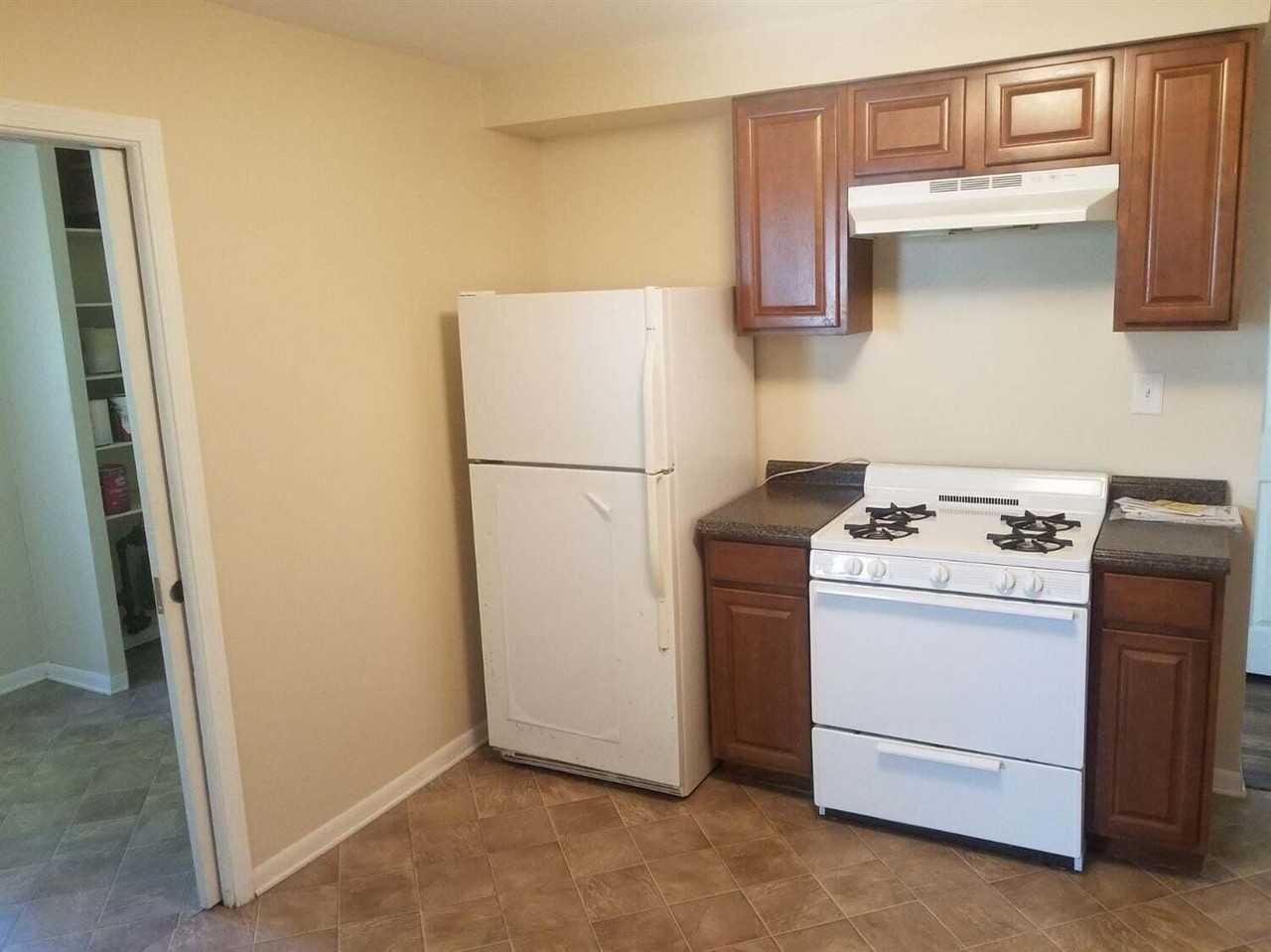 1420 Gattegno St - Photo 7 of 10