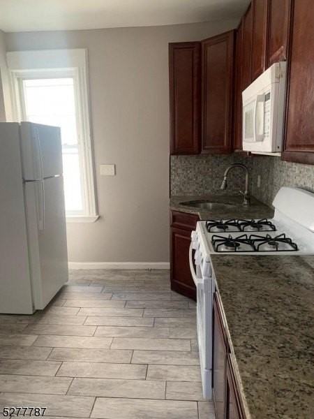 46 Park Pl #3 - Photo 4 of 4