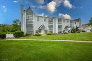 featured image of 22 Burlington Ct #22