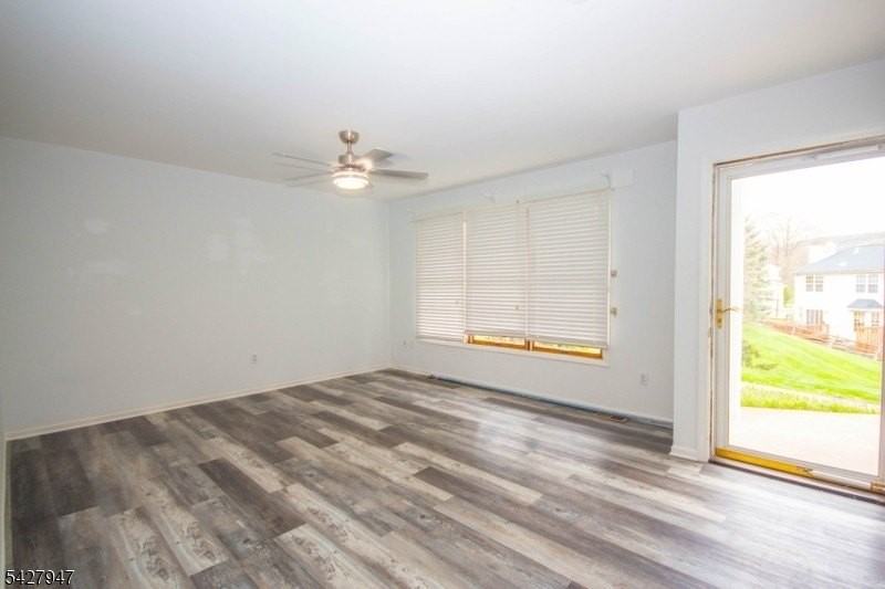 10 Amherst Ct - Photo 5 of 21