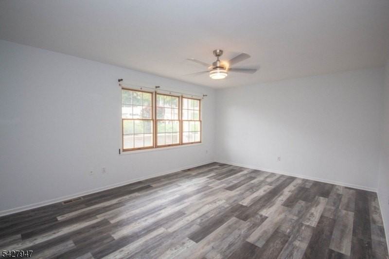 10 Amherst Ct - Photo 6 of 21